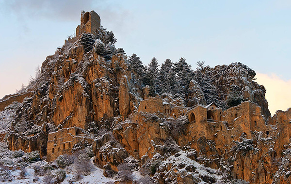 St. Hilarion Kalesi St. Hilarion Kalesi